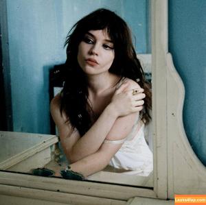 Sophie Thatcher photo #0414