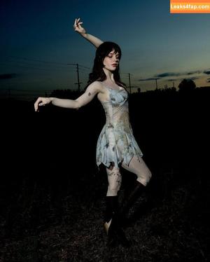 Sophie Thatcher photo #0439