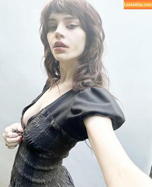 Sophie Thatcher photo #0448