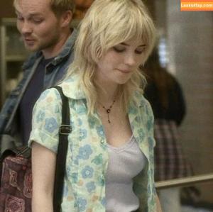 Sophie Thatcher photo #0453