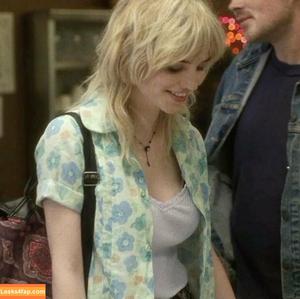 Sophie Thatcher photo #0454