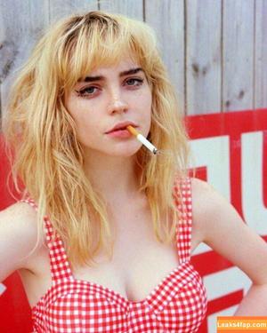 Sophie Thatcher photo #0458