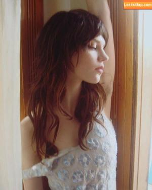 Sophie Thatcher photo #0467