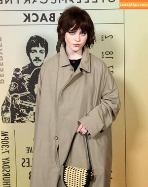 Sophie Thatcher photo #0648