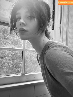 Sophie Thatcher photo #0666