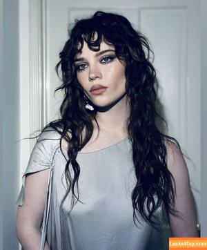 Sophie Thatcher photo #0678