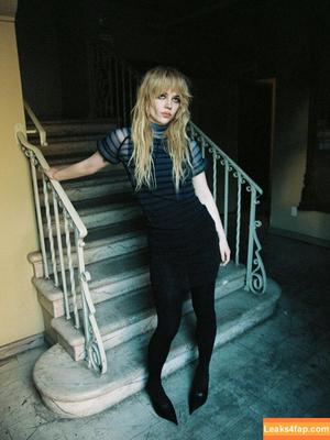 Sophie Thatcher photo #0691