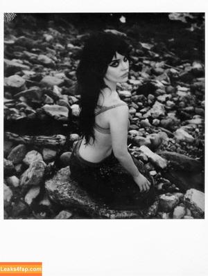 Sophie Thatcher photo #0702