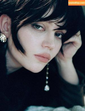 Sophie Thatcher photo #0816