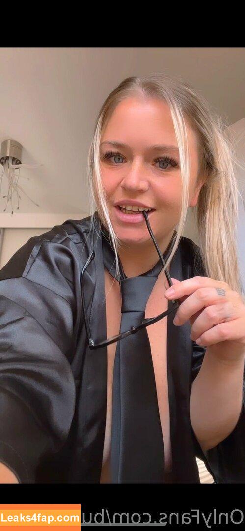 sophiebustybabe / sb.woke leaked photo photo #0024