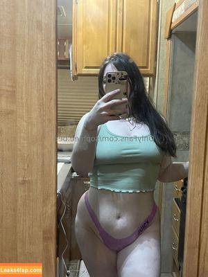 sophiee.bee photo #0027