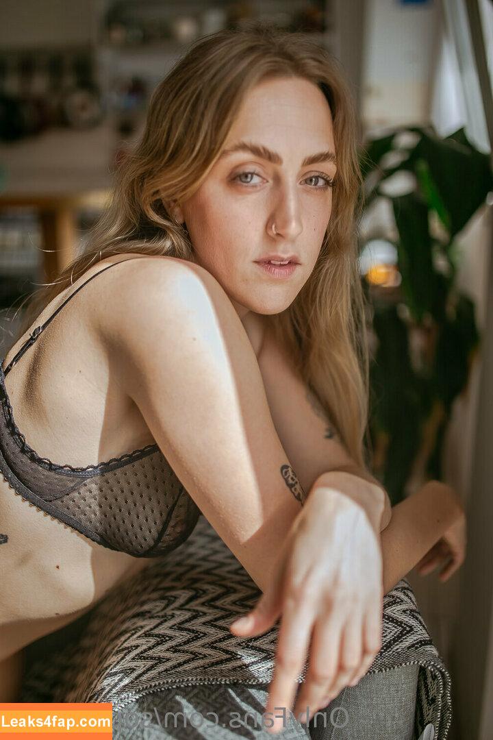 sophielune / sophi9070 leaked photo photo #0008