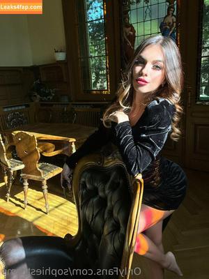 sophiestorms photo #0156