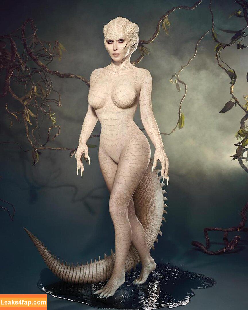 sophieturner /  leaked photo photo #0009