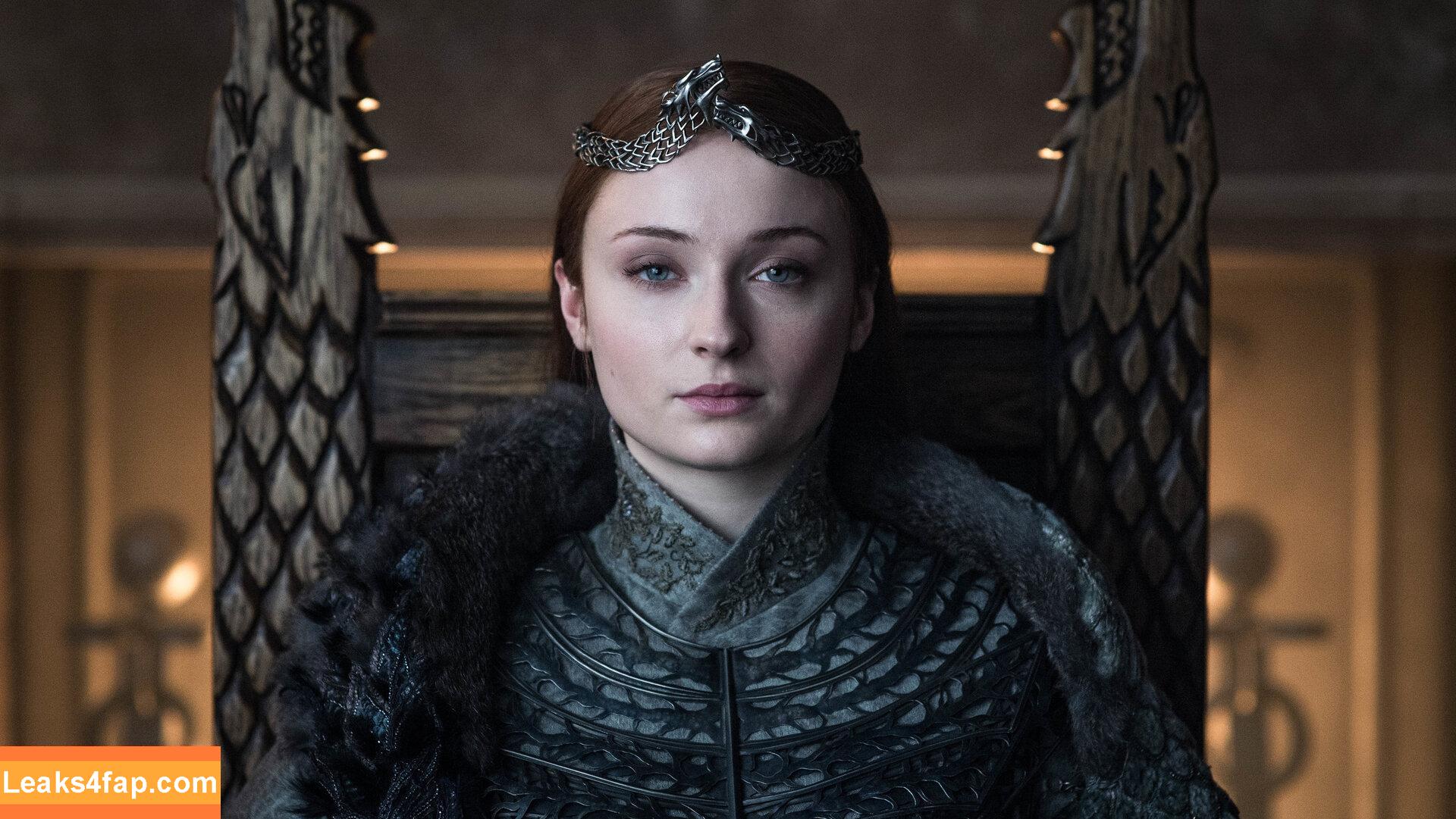 sophieturner /  leaked photo photo #0020
