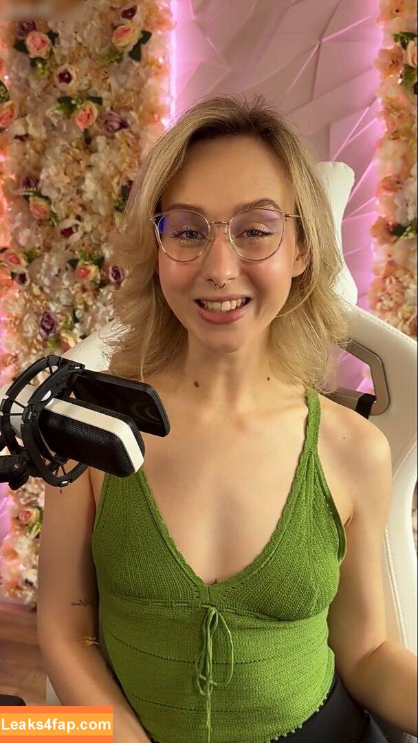 sophiexelisabeth /  leaked photo photo #0003