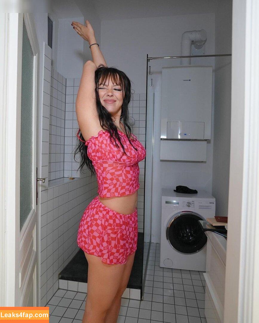 Sophodoph /  слитое фото фото #0040