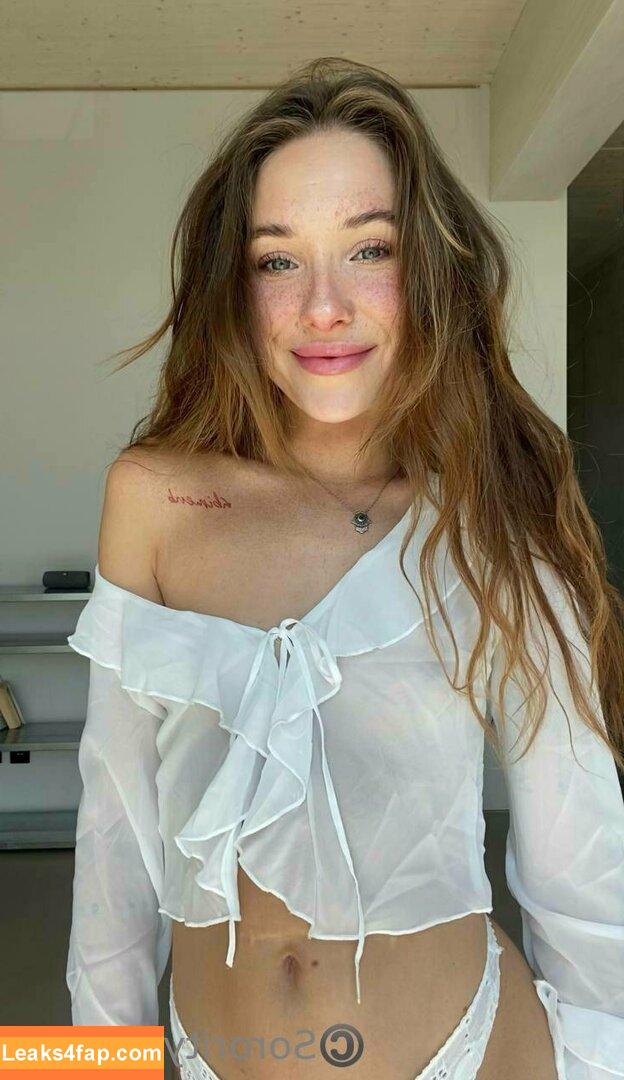 sororityfreak18 / asualphaphi leaked photo photo #0030