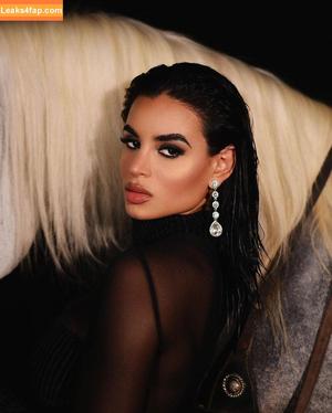 Soto Eliane photo #0012