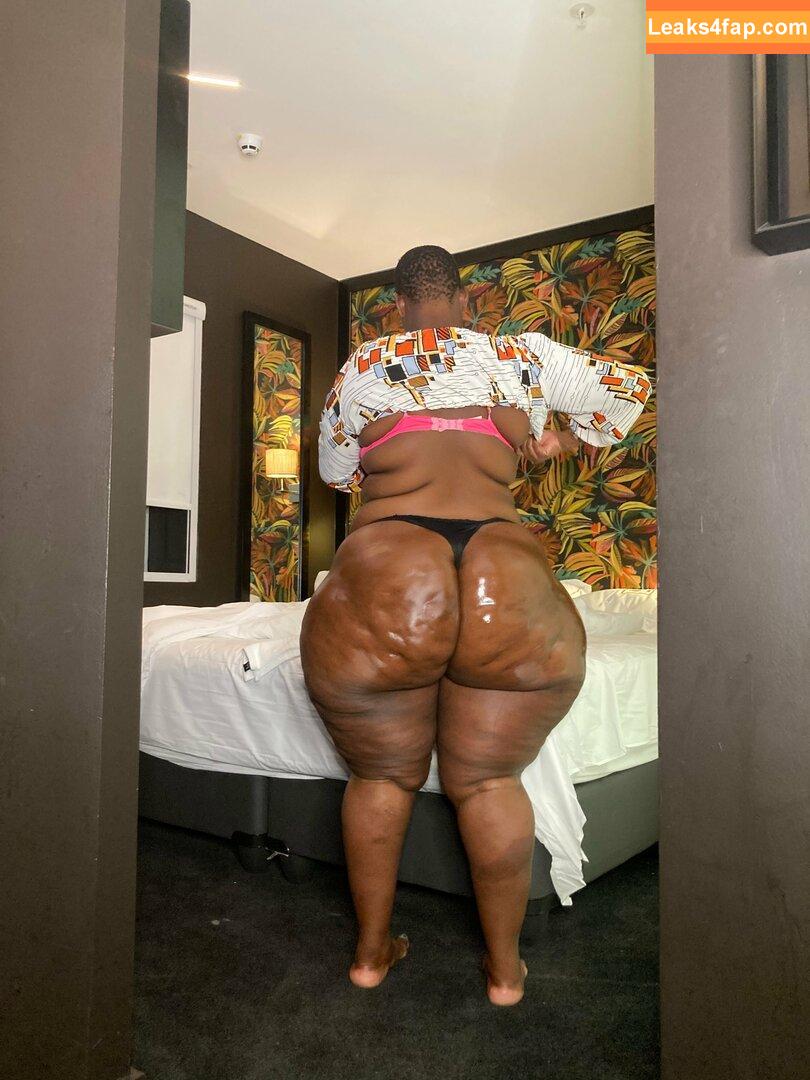 South African Thick / african.babez / the_real_liso leaked photo photo #0003