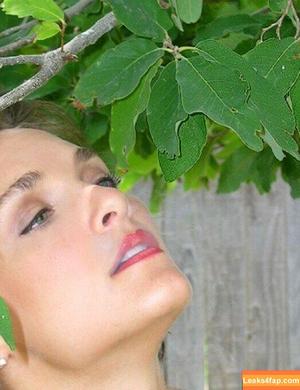 Southern-Charms Reese photo #0140