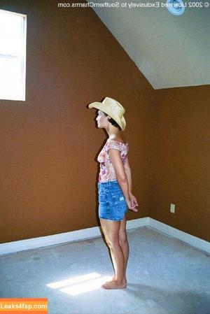 Southern-Charms Reese photo #0516