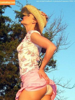 Southern-Charms Reese photo #0746