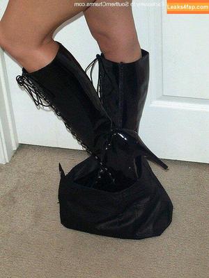 Southern-Charms Reese photo #0927