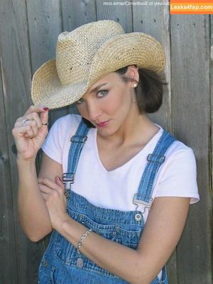 Southern-Charms Reese photo #1372