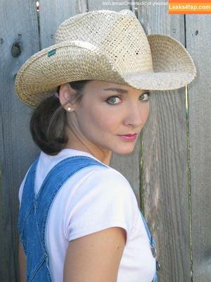 Southern-Charms Reese photo #1538