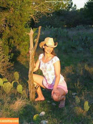 Southern-Charms Reese photo #2508