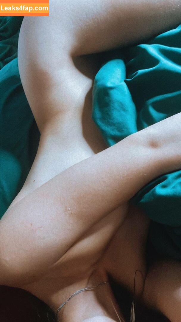 sowa.valeri / SowaValeri / Steklova Essenia / teasingsister leaked photo photo #0188