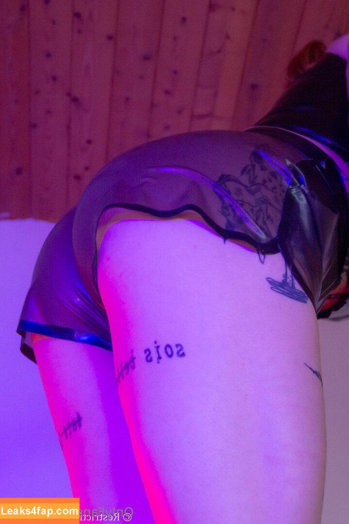 sowln /  leaked photo photo #0003