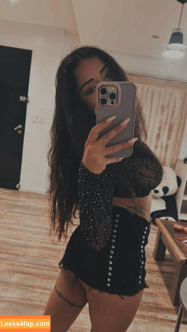 Soylizzy / soy.lizzy__ leaked photo photo #0033