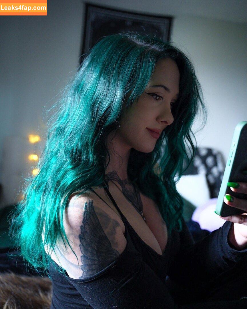 Sp00Kysquirrel / Victoria Ryann leaked photo photo #0002