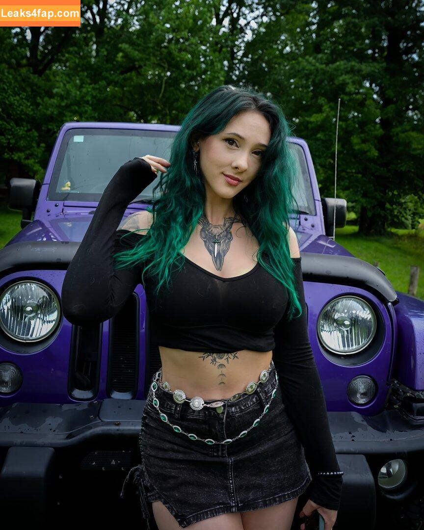 Sp00Kysquirrel / Victoria Ryann leaked photo photo #0014