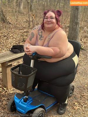 spanxbeluga photo #0083