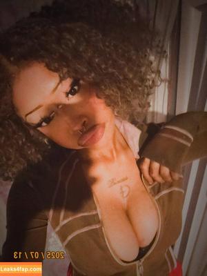 spendforlayla photo #0019