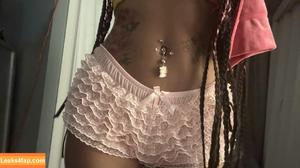 spendforlayla photo #0024