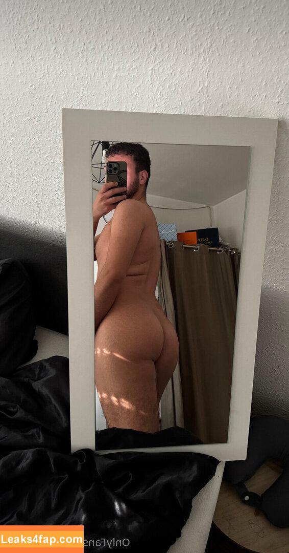 spicycelo /  leaked photo photo #0009