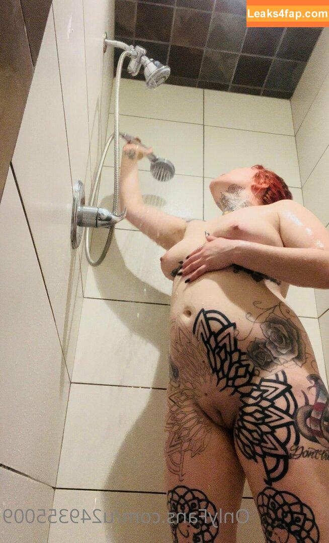 split.girl / splits.girls leaked photo photo #0003