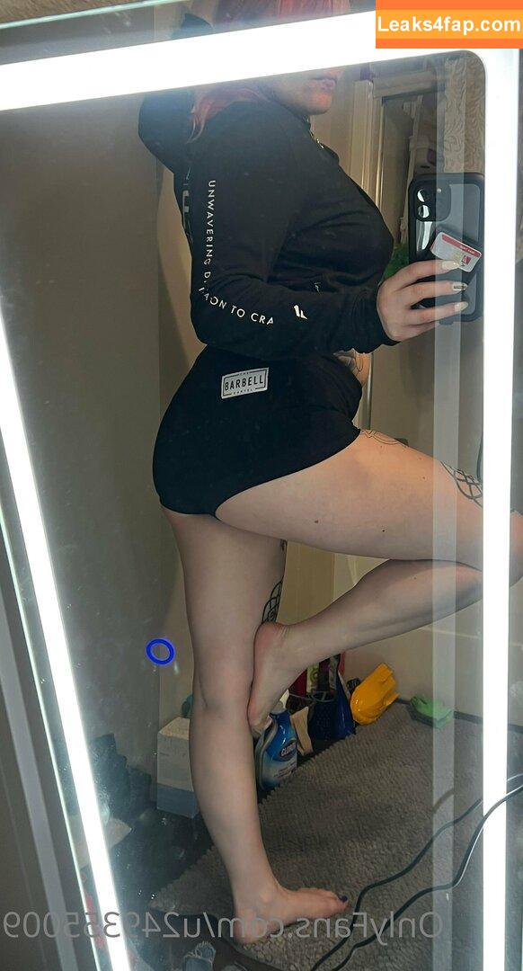 split.girl / splits.girls leaked photo photo #0006