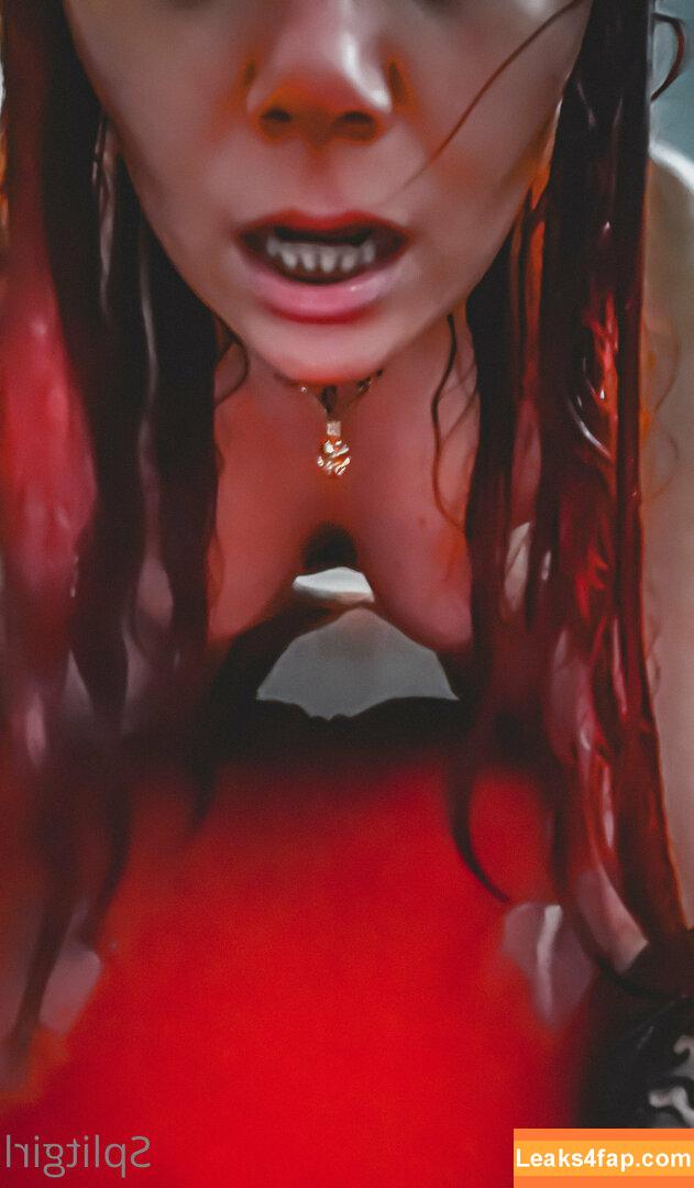 split.girl / splits.girls leaked photo photo #0038