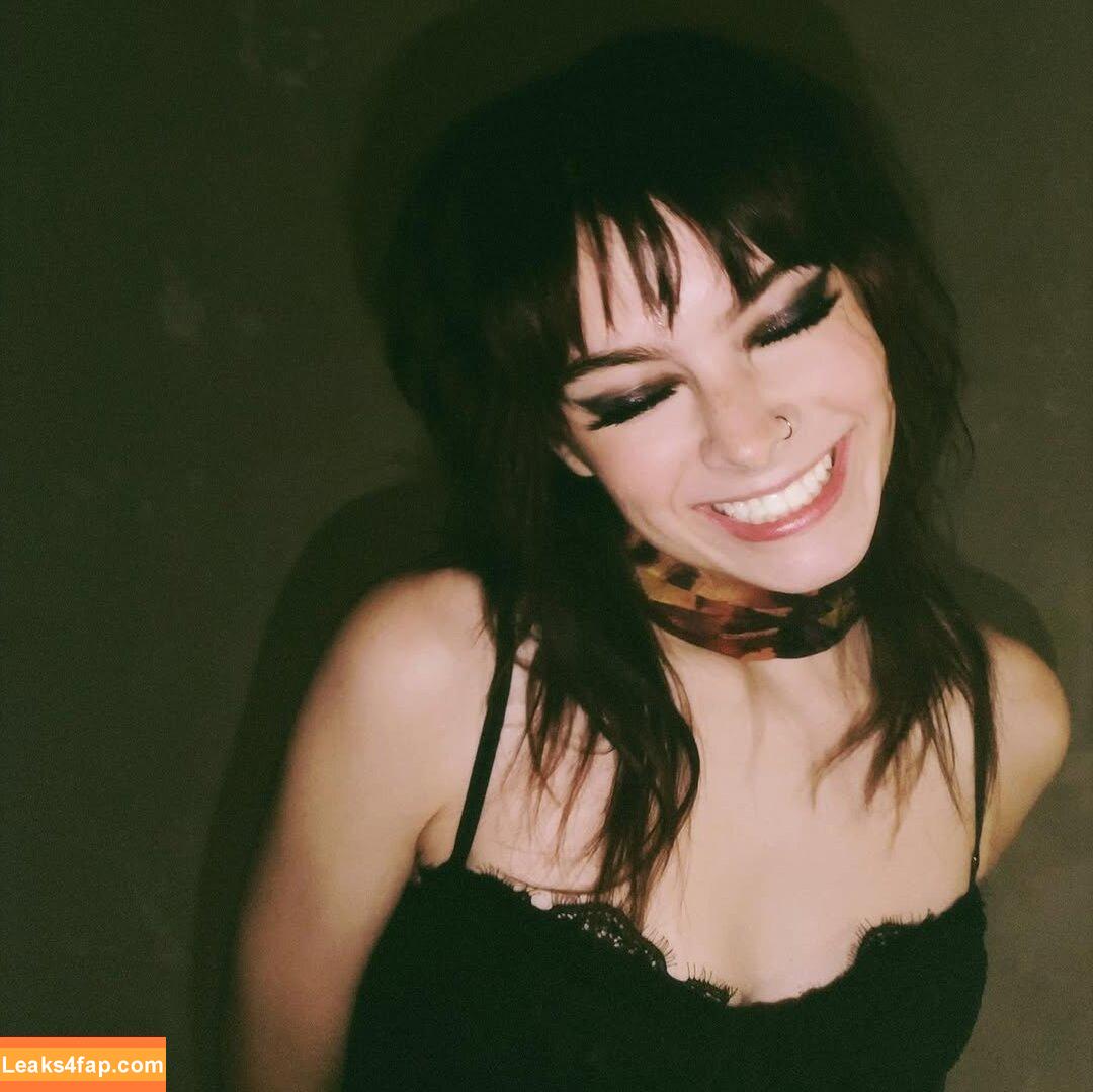 squidney_helen / https: leaked photo photo #0001