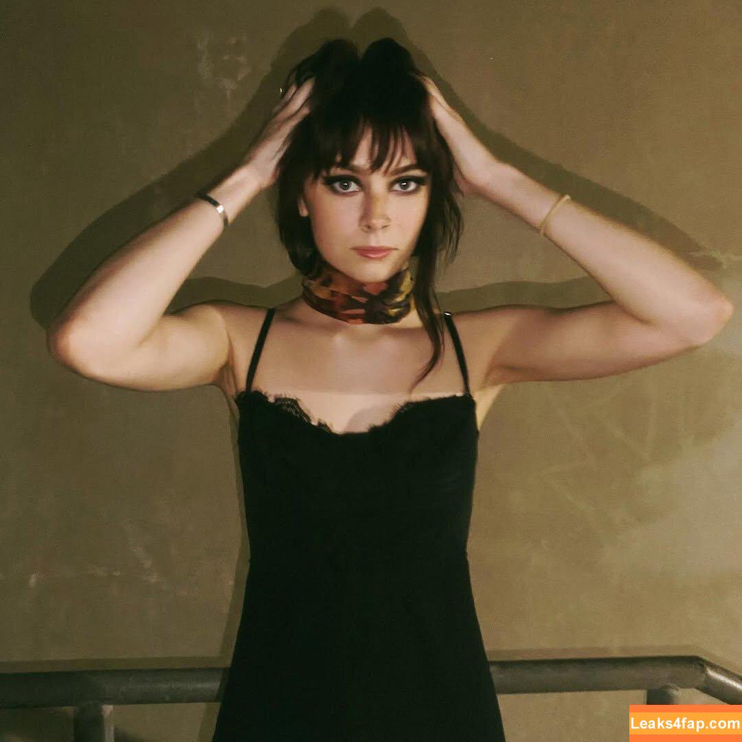 squidney_helen / https: leaked photo photo #0002