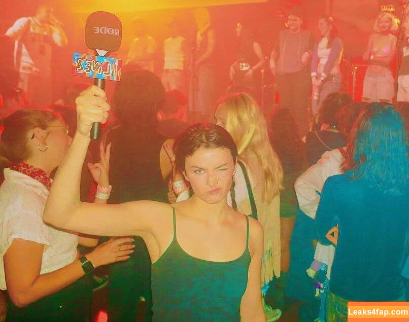 squidney_helen / https: leaked photo photo #0009