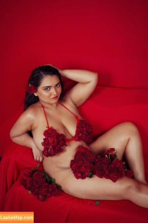 Srishti Banerjee photo #0006