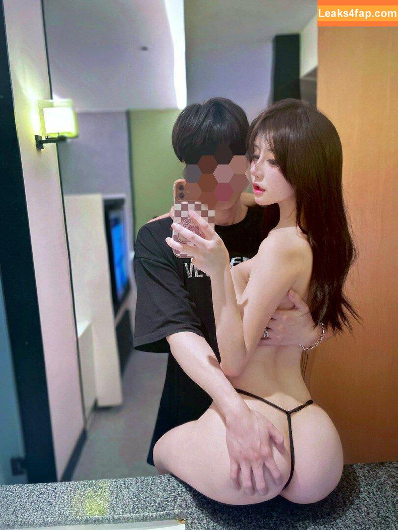 SS95577233 / SS95578233 / phoenix_peach / 入🚪私信只回复口令红包 leaked photo photo #0020