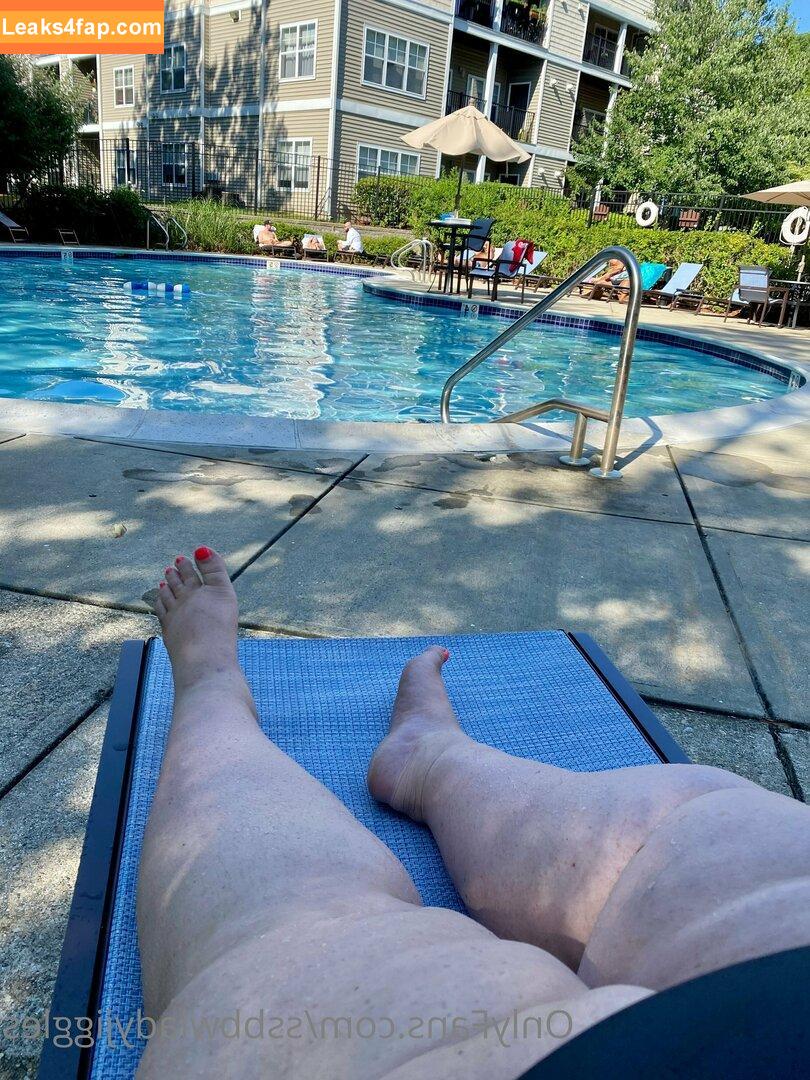 ssbbwladyjiggles /  leaked photo photo #0214