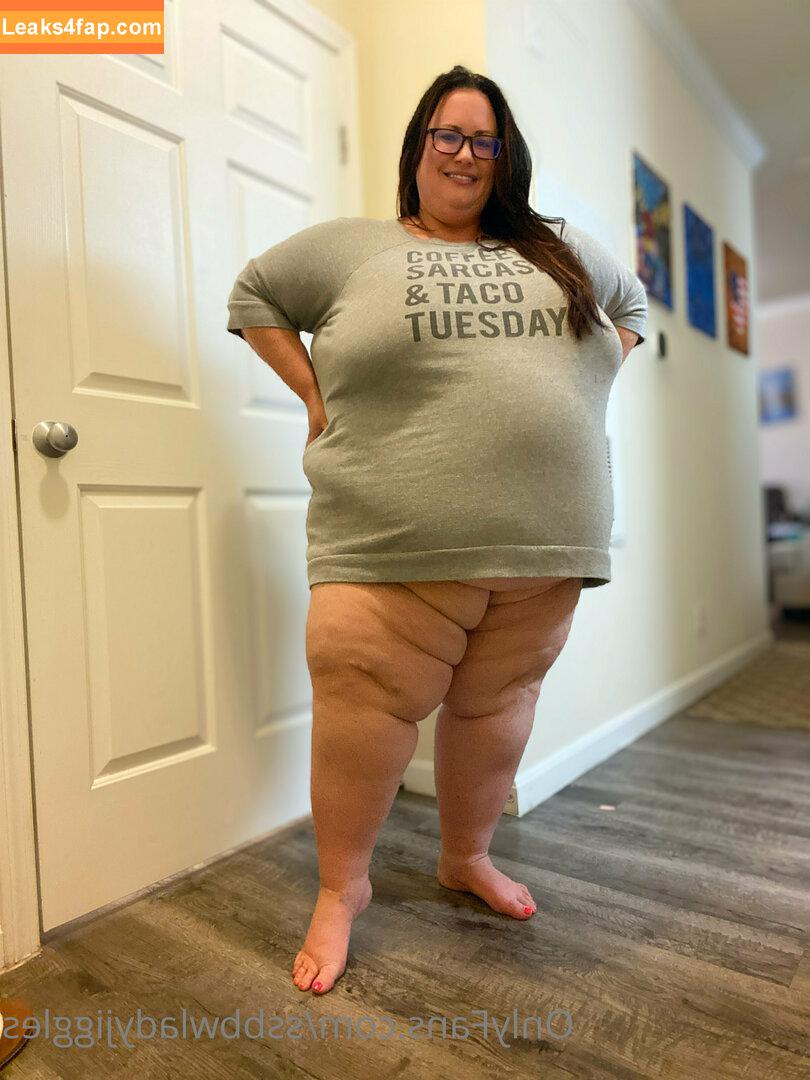 ssbbwladyjiggles /  leaked photo photo #0231